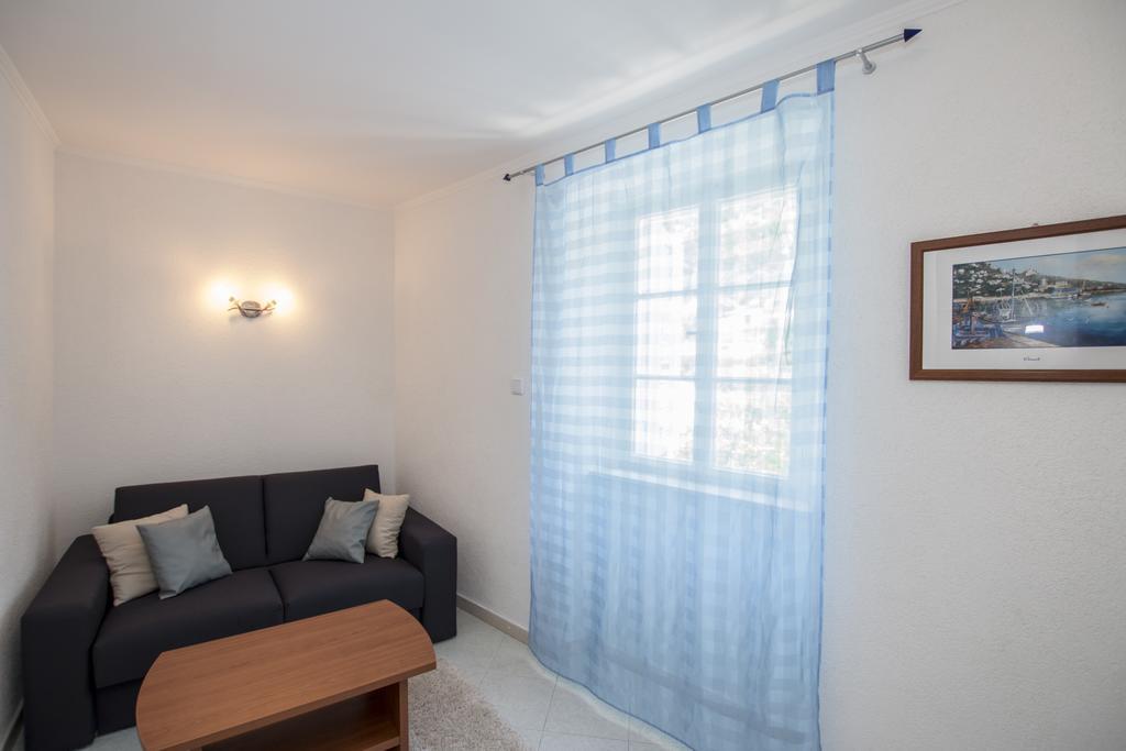 Radovcic Apartments And Rooms Тръстено Екстериор снимка