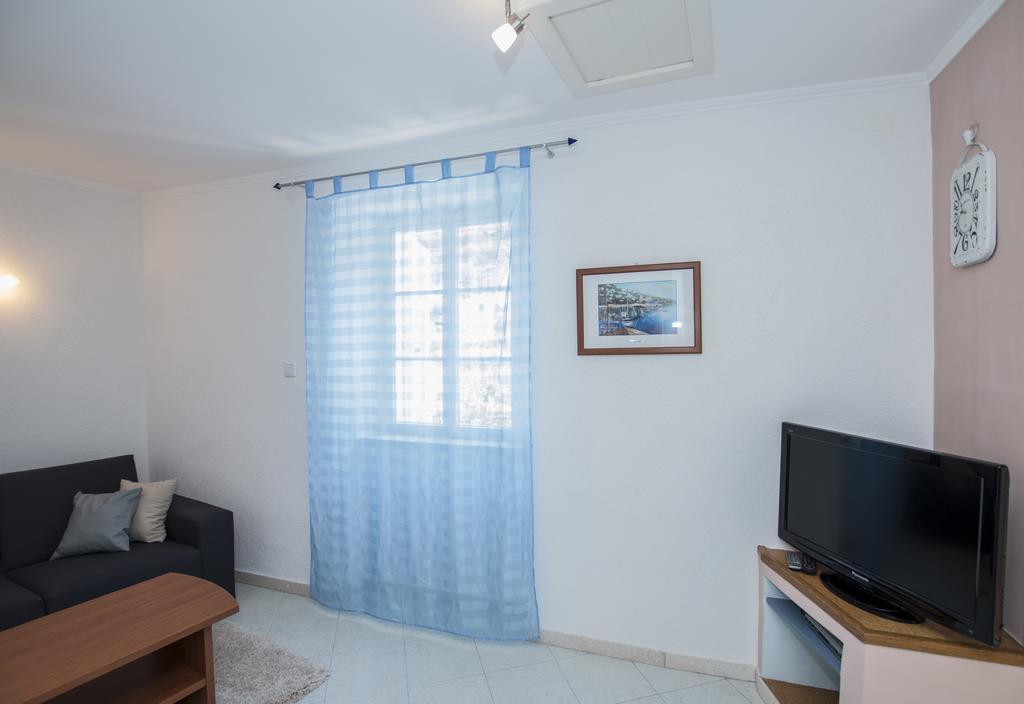 Radovcic Apartments And Rooms Тръстено Екстериор снимка